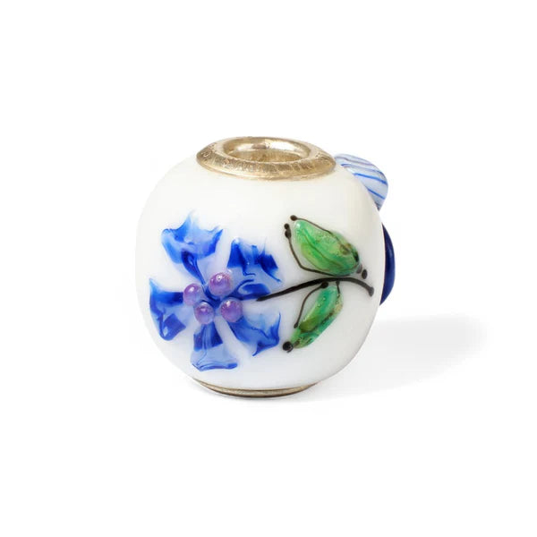 VIP-CHARMS Sapphire Veil Murano Glass Bead (ME042) blue and white glass Charm by The Alternative Bead. Your Official VIP-CHARMS Retailer from Germany
