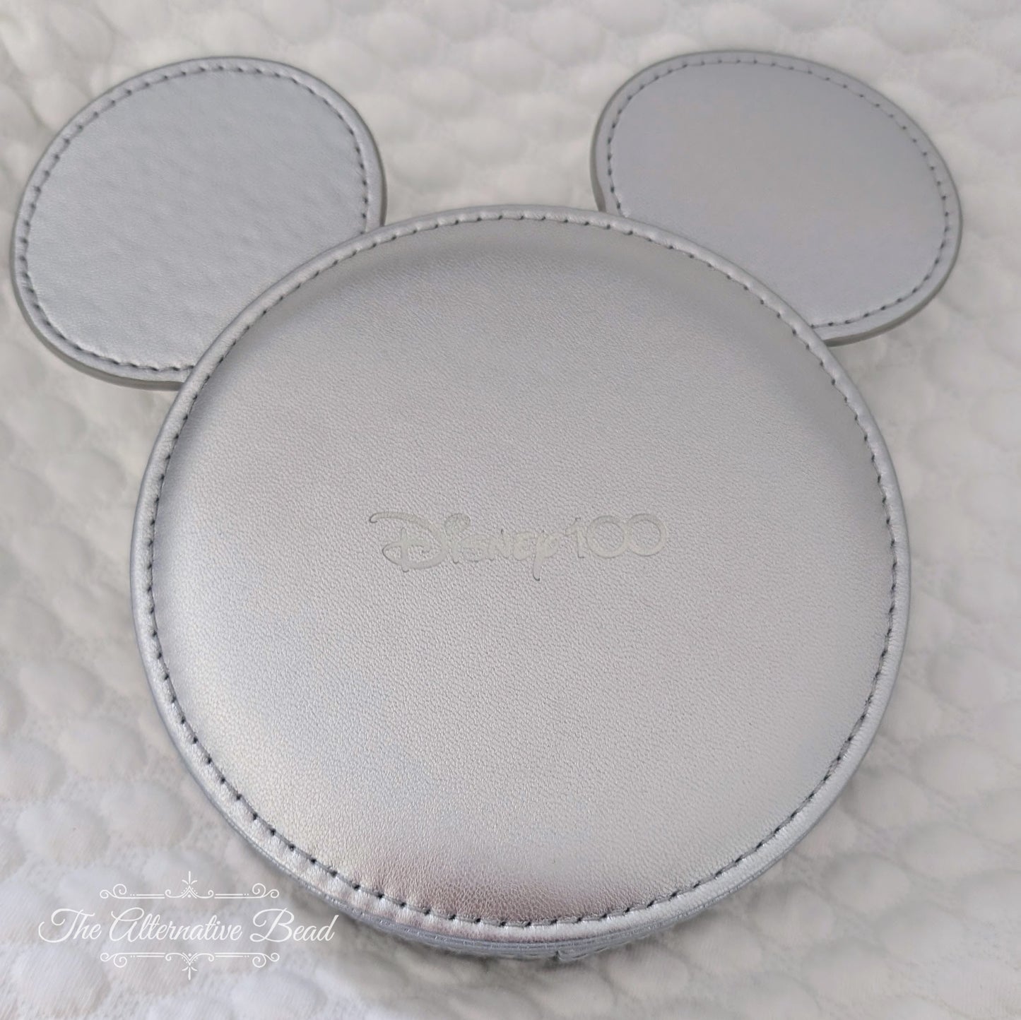 Disney x Pandora Disney 100 Collector's Box Jewelry Box by The Alternative Bead. Your official Disney x Pandora Retailer from Germany