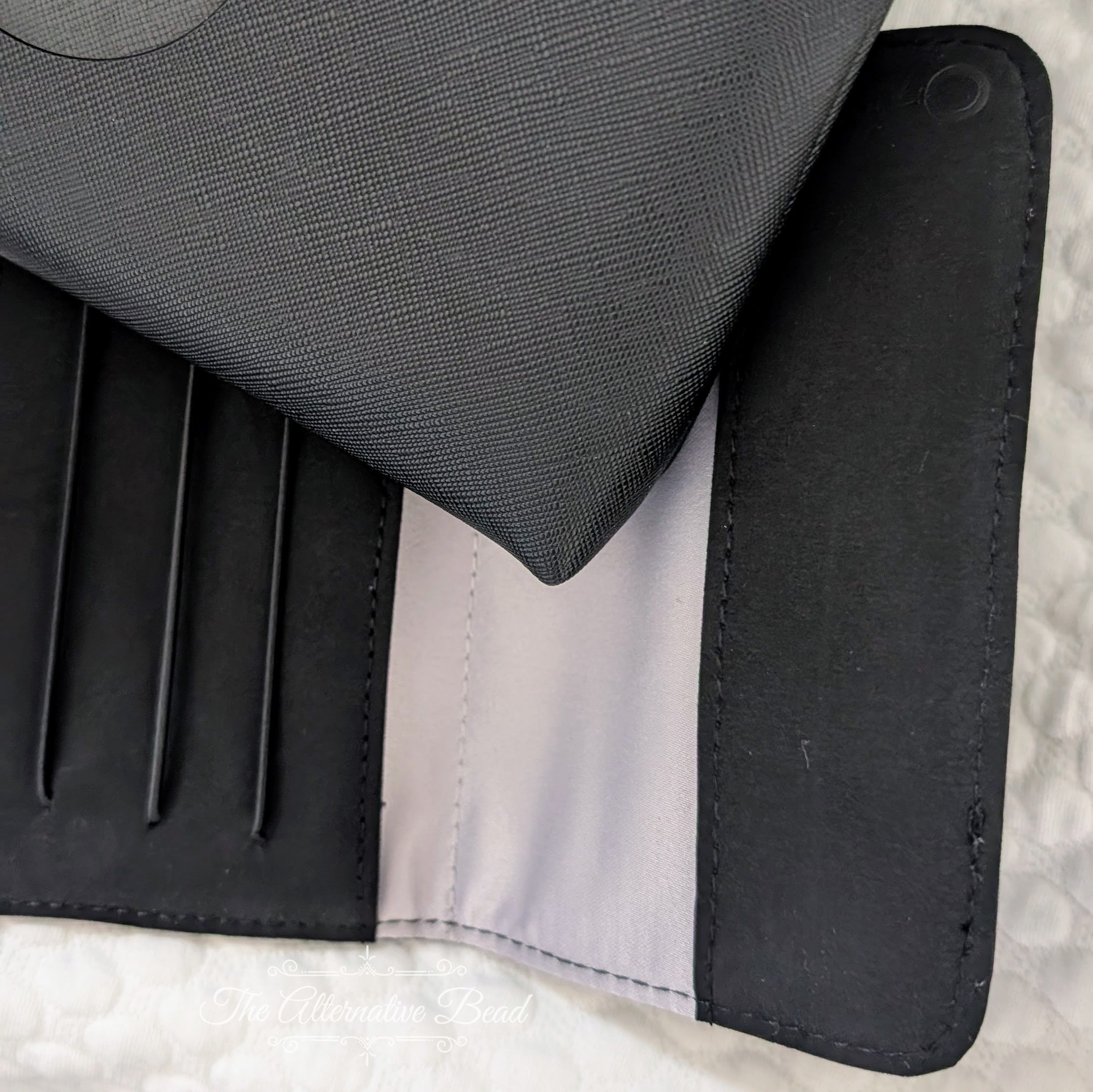 Pandora Zipper Clutch & Travel Jewelry Case   Jewelry Box by The Alternative Bead. Your official Pandora Retailer from Germany