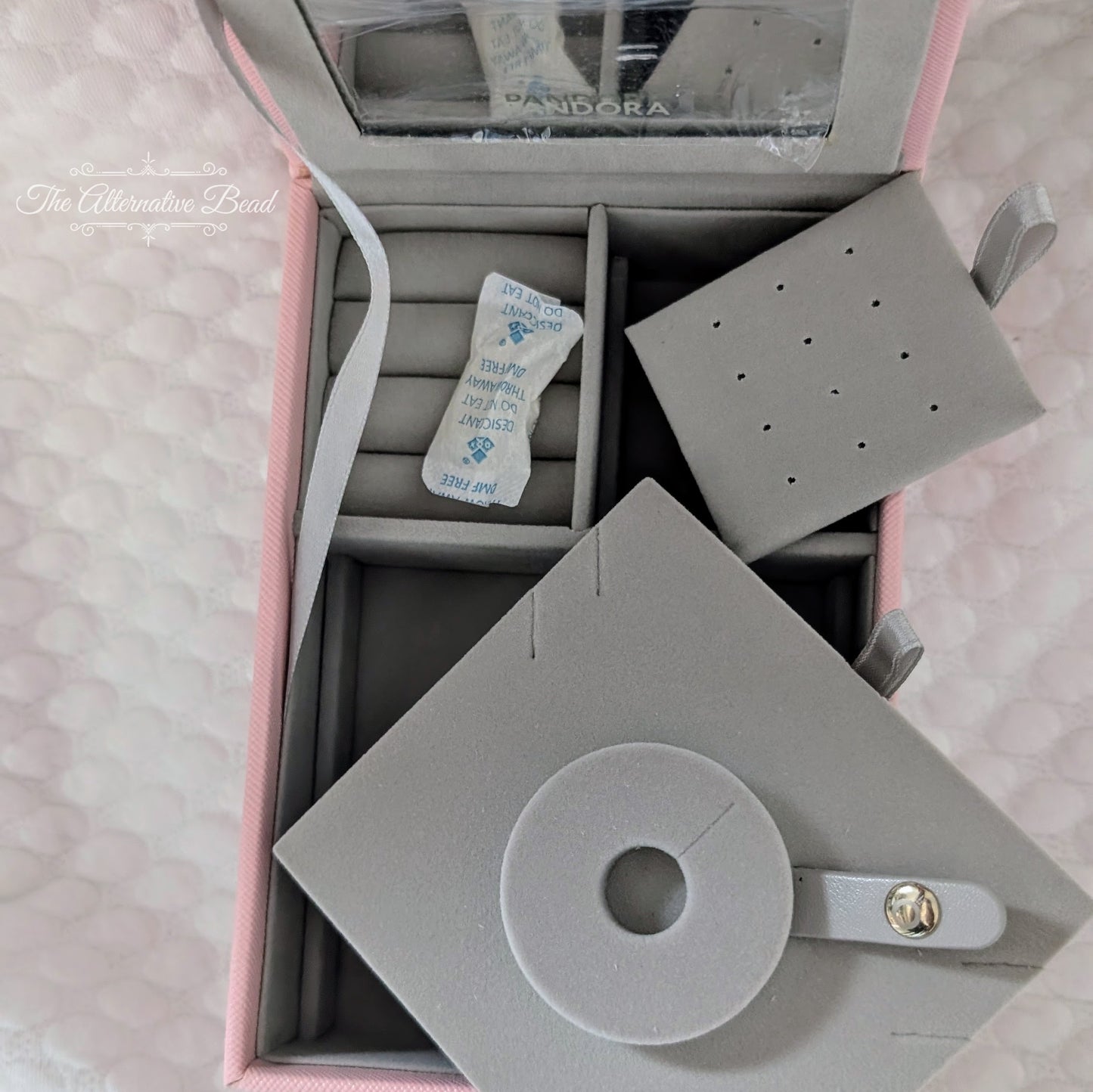 Pandora Pink Jewelry Case Jewelry Box by The Alternative Bead. Your official Pandora Retailer from Germany