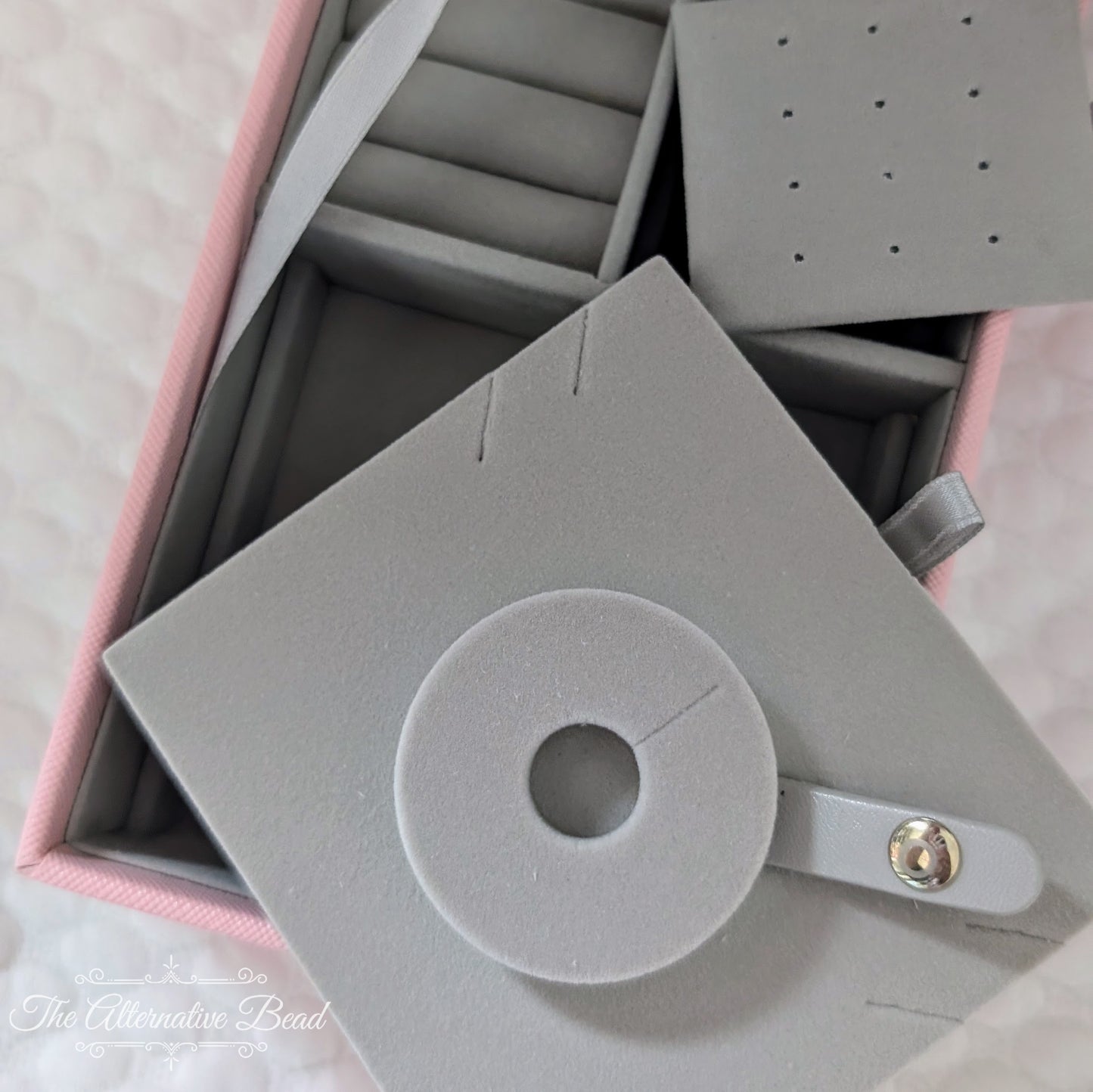Pandora Pink Jewelry Case Jewelry Box by The Alternative Bead. Your official Pandora Retailer from Germany