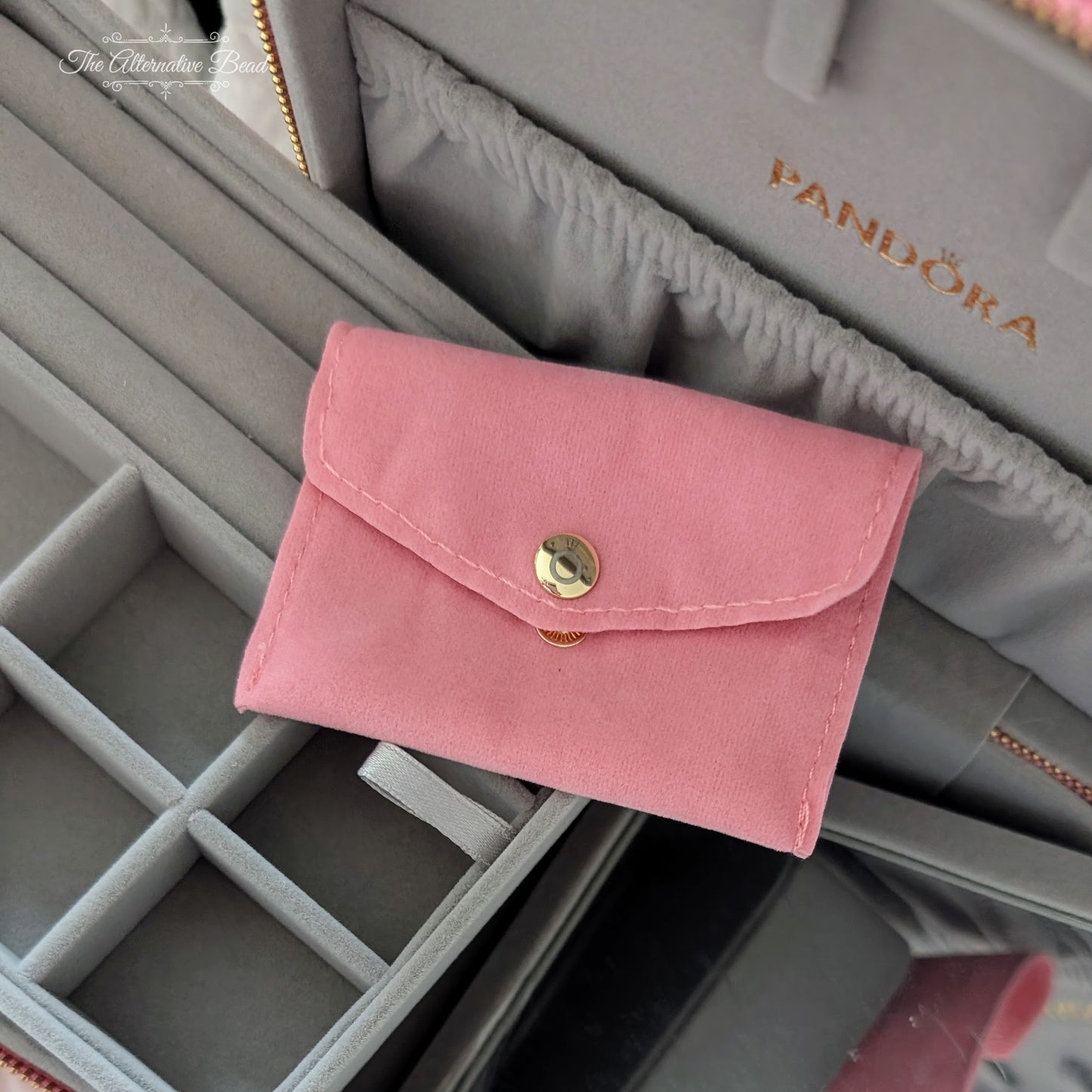 Pandora Pink Jewelry Box Jewelry Box by The Alternative Bead. Your official Pandora Retailer from Germany