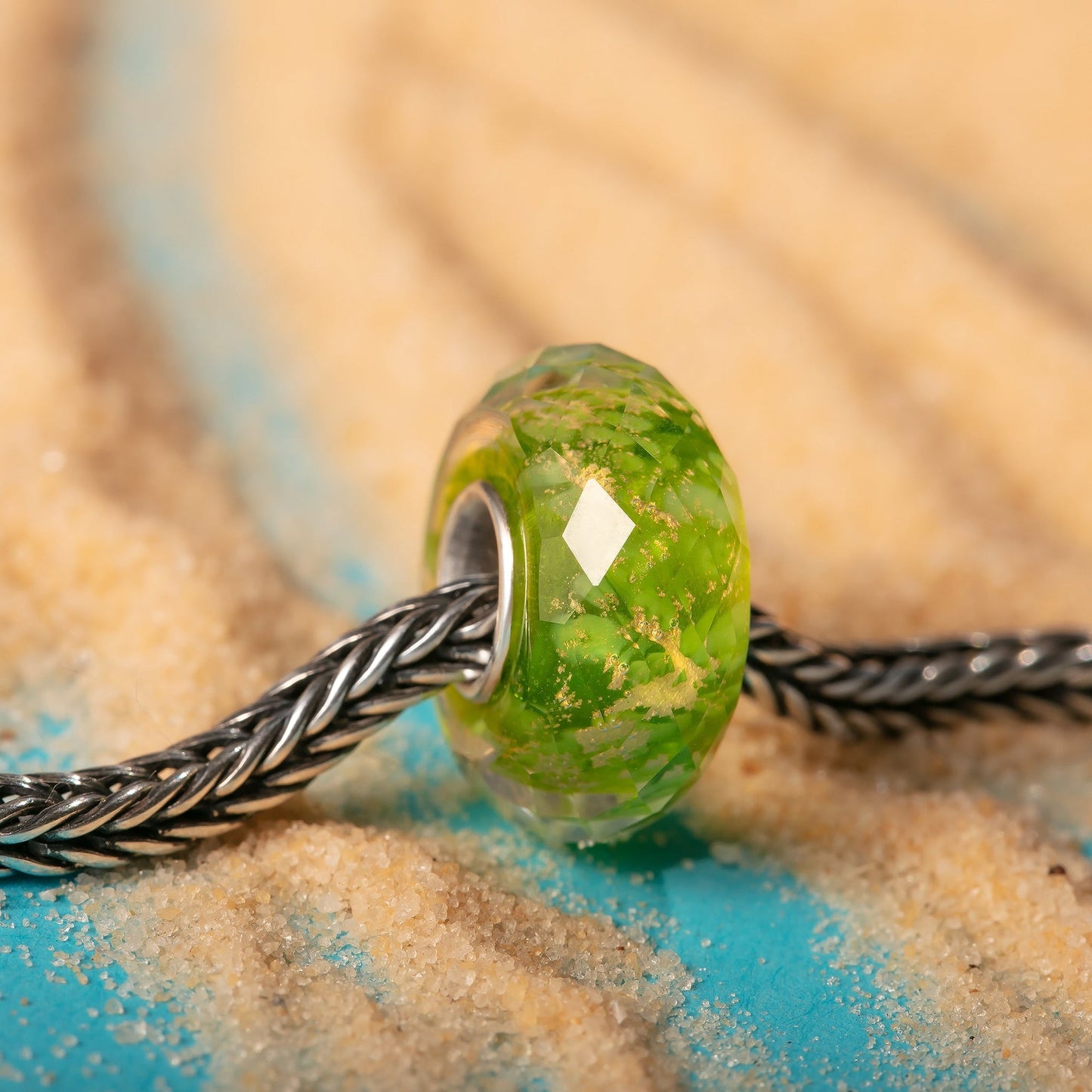 Elfbeads Amazonia Golden Greenery glass Bead by The Alternative Bead. Your official Elfbeads Retailer from Germany