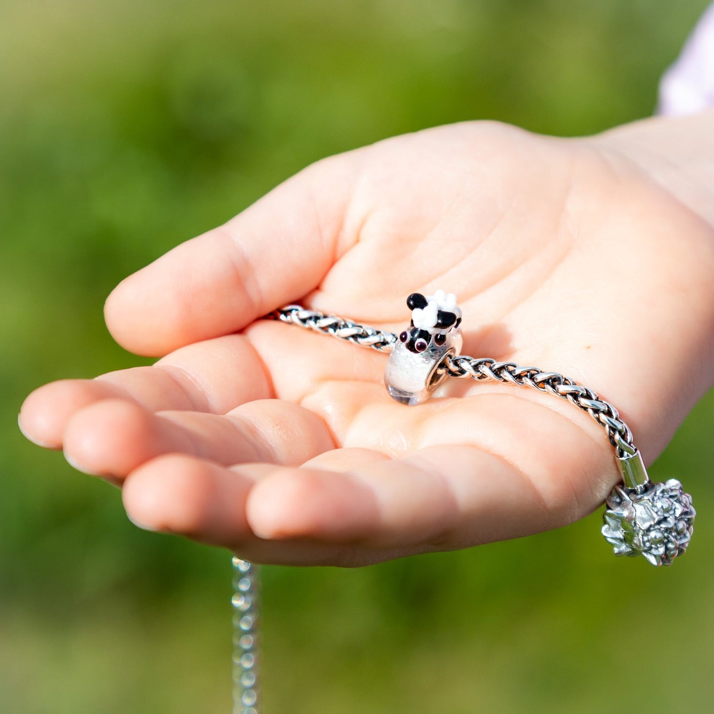 Elfbeads Betty The Sheep glass Bead by The Alternative Bead. Your official Elfbeads Retailer from Germany