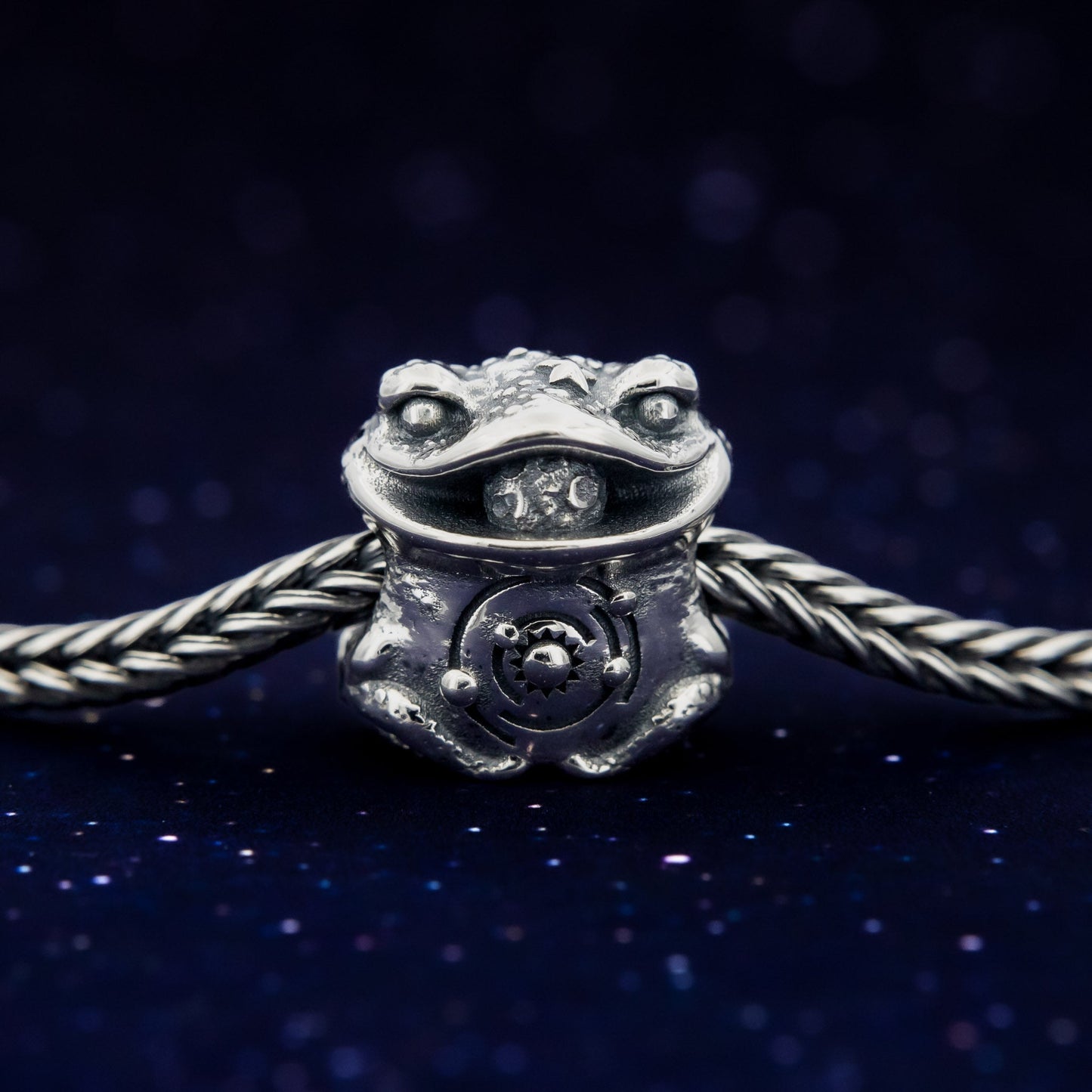 Elfbeads The Cosmic Frog silver sterling-silver Bead by The Alternative Bead. Your official Elfbeads Retailer from Germany