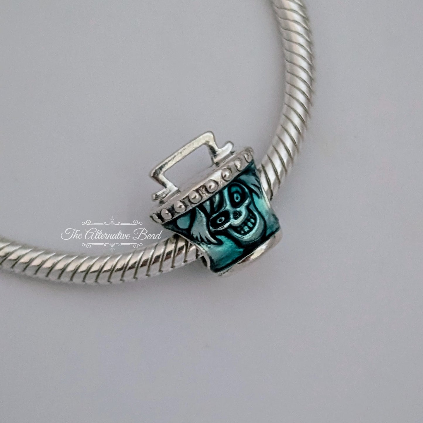Disney x Pandora The Haunted Mansion Hatbox Ghost blue sterling-silver; enamel Bead by The Alternative Bead. Your official Disney x Pandora Retailer from Germany