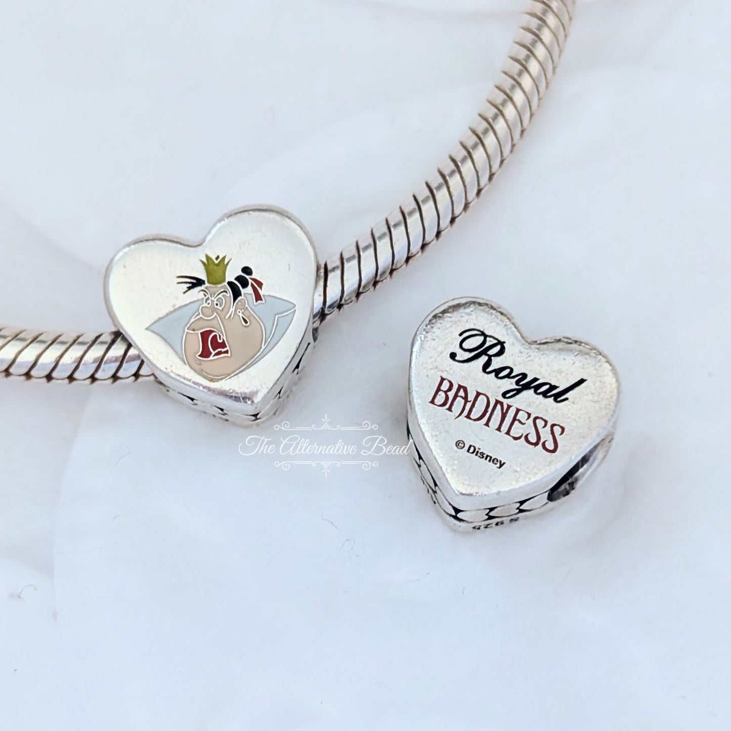 Disney x Pandora Queen of Hearts Royal Badness Heart silver sterling-silver; enamel Bead by The Alternative Bead. Your official Disney x Pandora Retailer from Germany