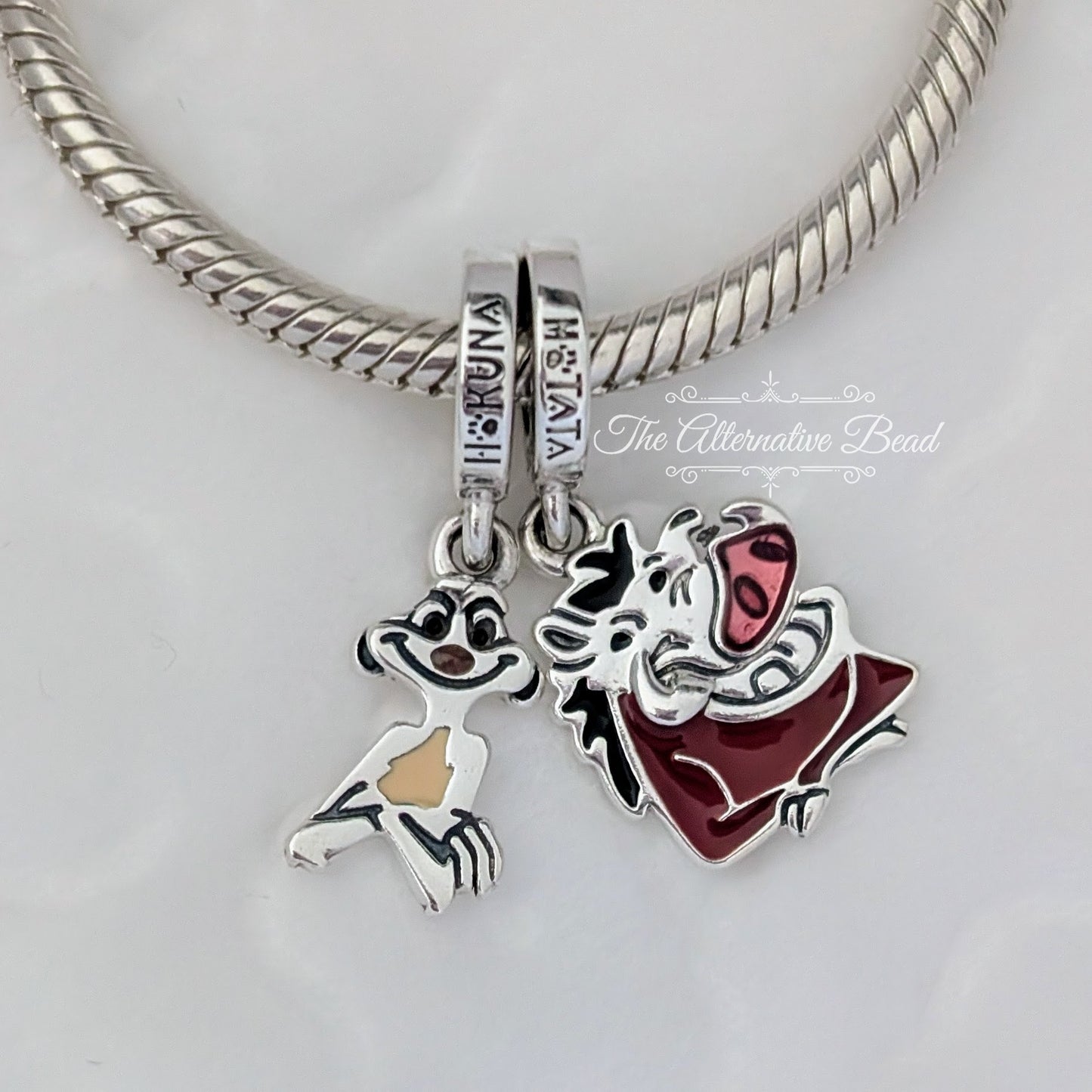 Disney x Pandora Timon & Pumbaa Splittable Dangle silver; brown sterling-silver; enamel Dangle by The Alternative Bead. Your official Disney x Pandora Retailer from Germany