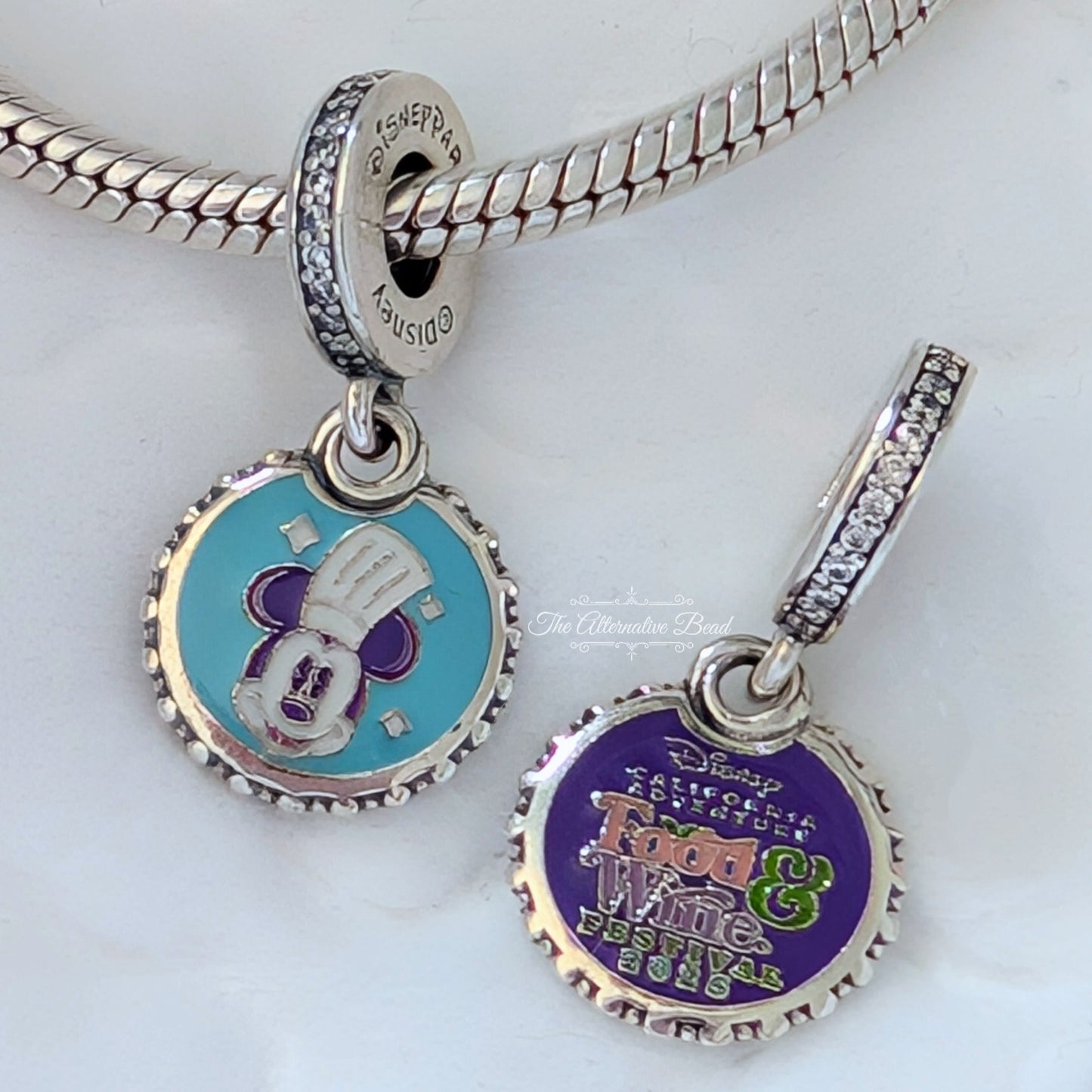Disney x Pandora EPCOT Food & Wine Festival Set 2025 silver; blue; yellow sterling-silver; enamel Collectors Set by The Alternative Bead. Your official Disney x Pandora Retailer from Germany