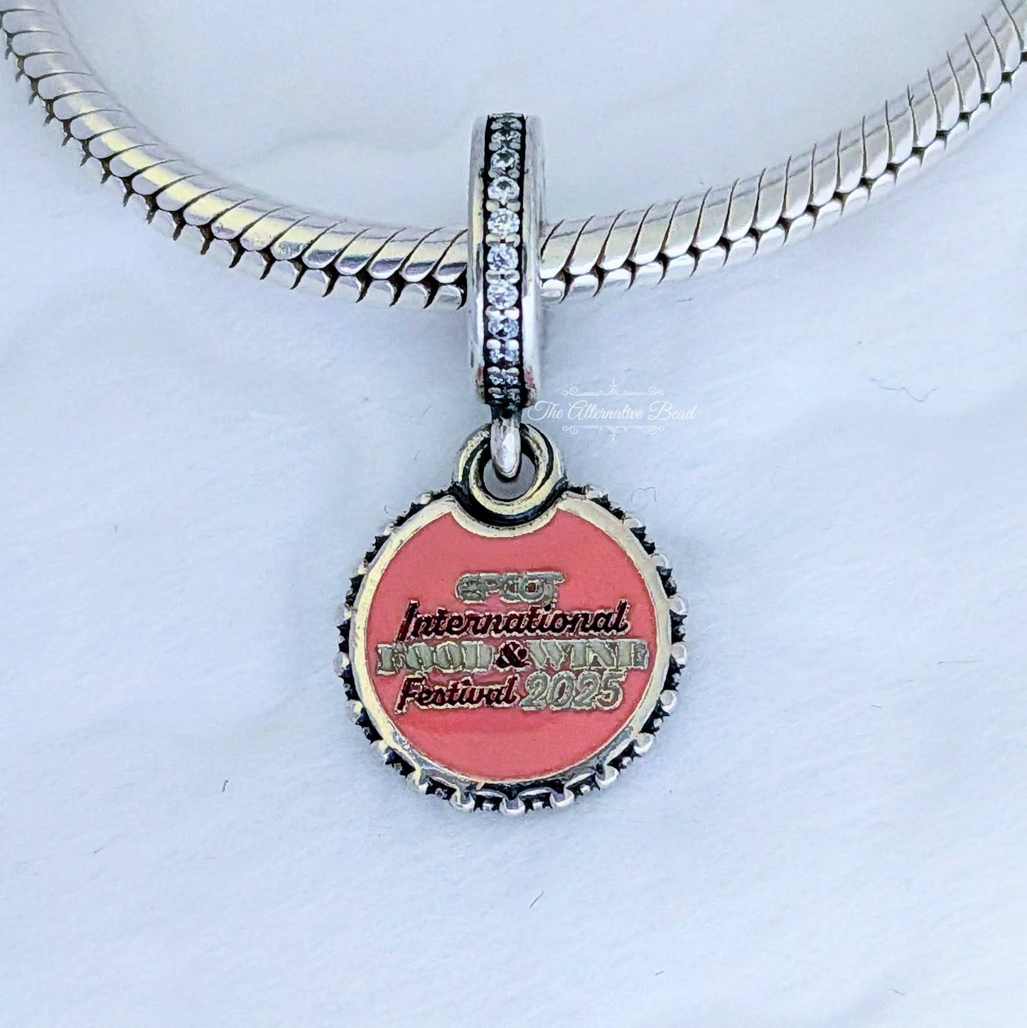 Disney x Pandora EPCOT International Food & Wine Festival Set 2025 silver; blue; yellow sterling-silver; enamel Collectors Set by The Alternative Bead. Your Jewelry Retailer from Germany