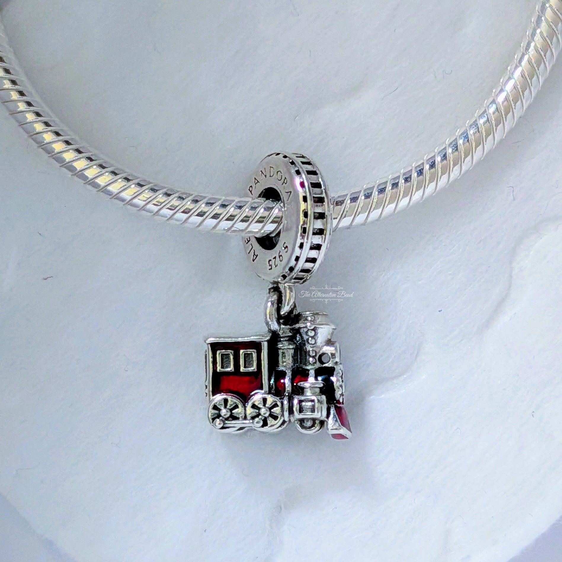 Disney x Pandora Walt Disney Train Dangle silver; red sterling-silver; enamel Dangle by The Alternative Bead. Your Jewelry Retailer from Germany