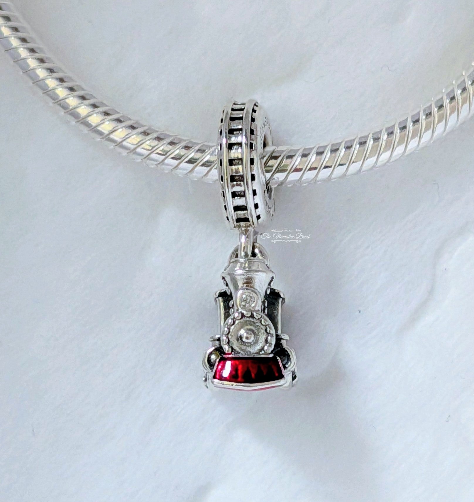 Disney x Pandora Walt Disney Train Dangle silver; red sterling-silver; enamel Dangle by The Alternative Bead. Your Jewelry Retailer from Germany