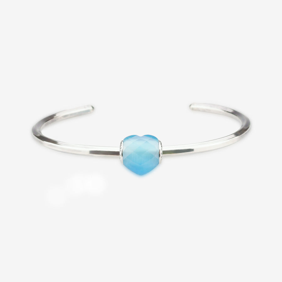 Praan Heritage Blue Cat’s Eye Faceted Glass Heart Charm blue natural-stone Bead by The Alternative Bead. Your official Praan Retailer from Germany