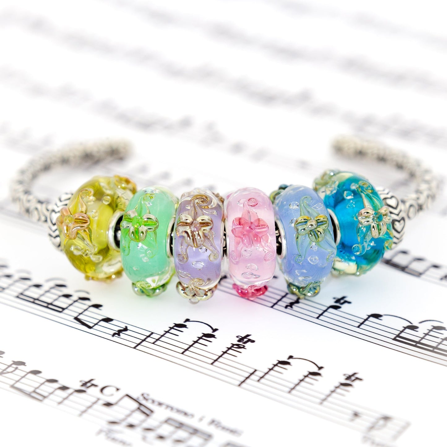 Elfbeads Ocean Gold Lilies Monroe (G220406) glass Charm - The Alternative Bead official German Retailer. Buy 4 get 5 - free DHL Shipping for all orders above 150€