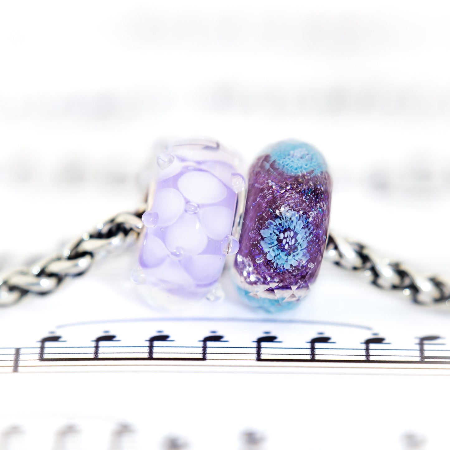 Elfbeads Lilac Perpetuals (G220411) glass Bead - The Alternative Bead official German Retailer. Buy 4 get 5 - free DHL Shipping for all orders above 150 ?