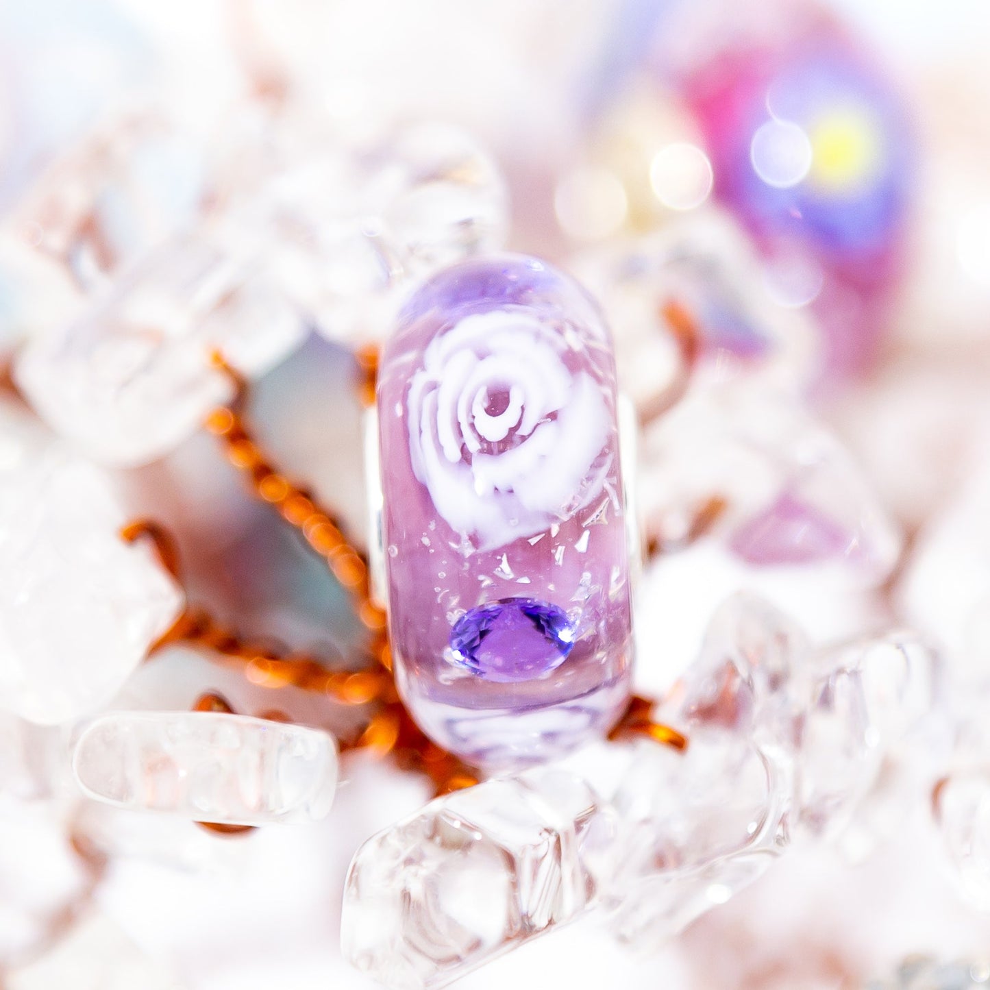 Elfbeads Lavender Rose Monroe glass Bead by The Alternative Bead. Your official Elfbeads Retailer from Germany