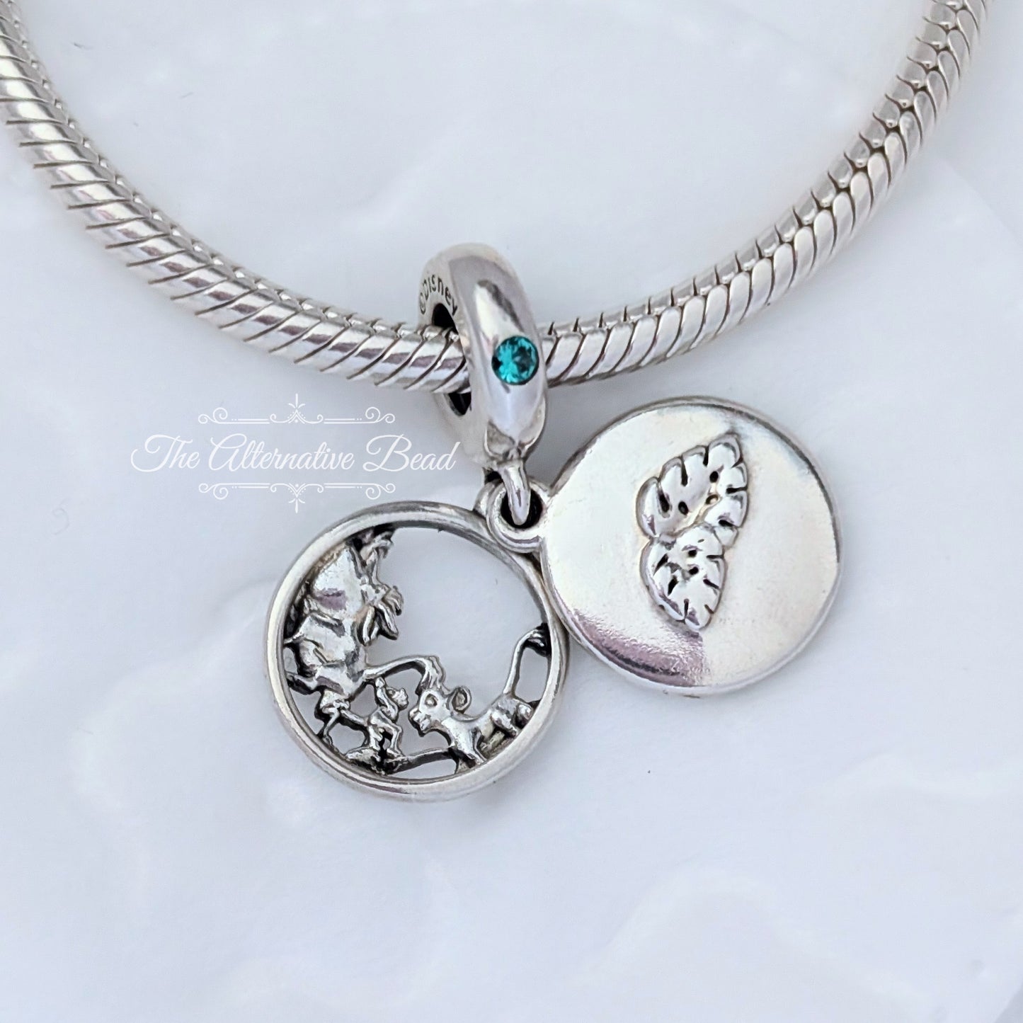 Disney x Pandora Simba, Timon and Pumbaa Dangle green sterling-silver; enamel Dangle by The Alternative Bead. Your official Disney x Pandora Retailer from Germany