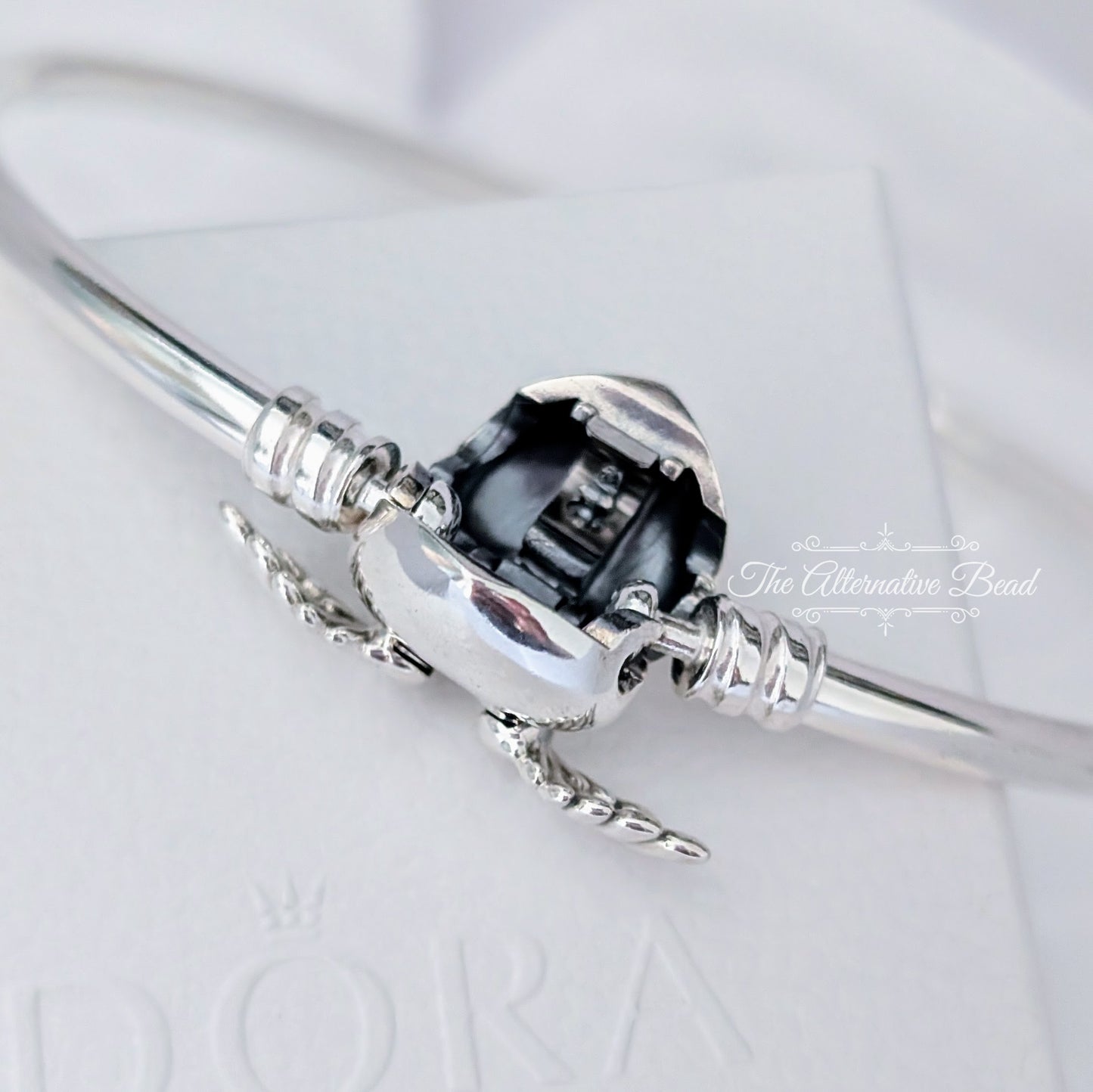 Pandora Moments Winged Heart Bangle silver sterling-silver Bangle by The Alternative Bead. Your official Pandora Retailer from Germany