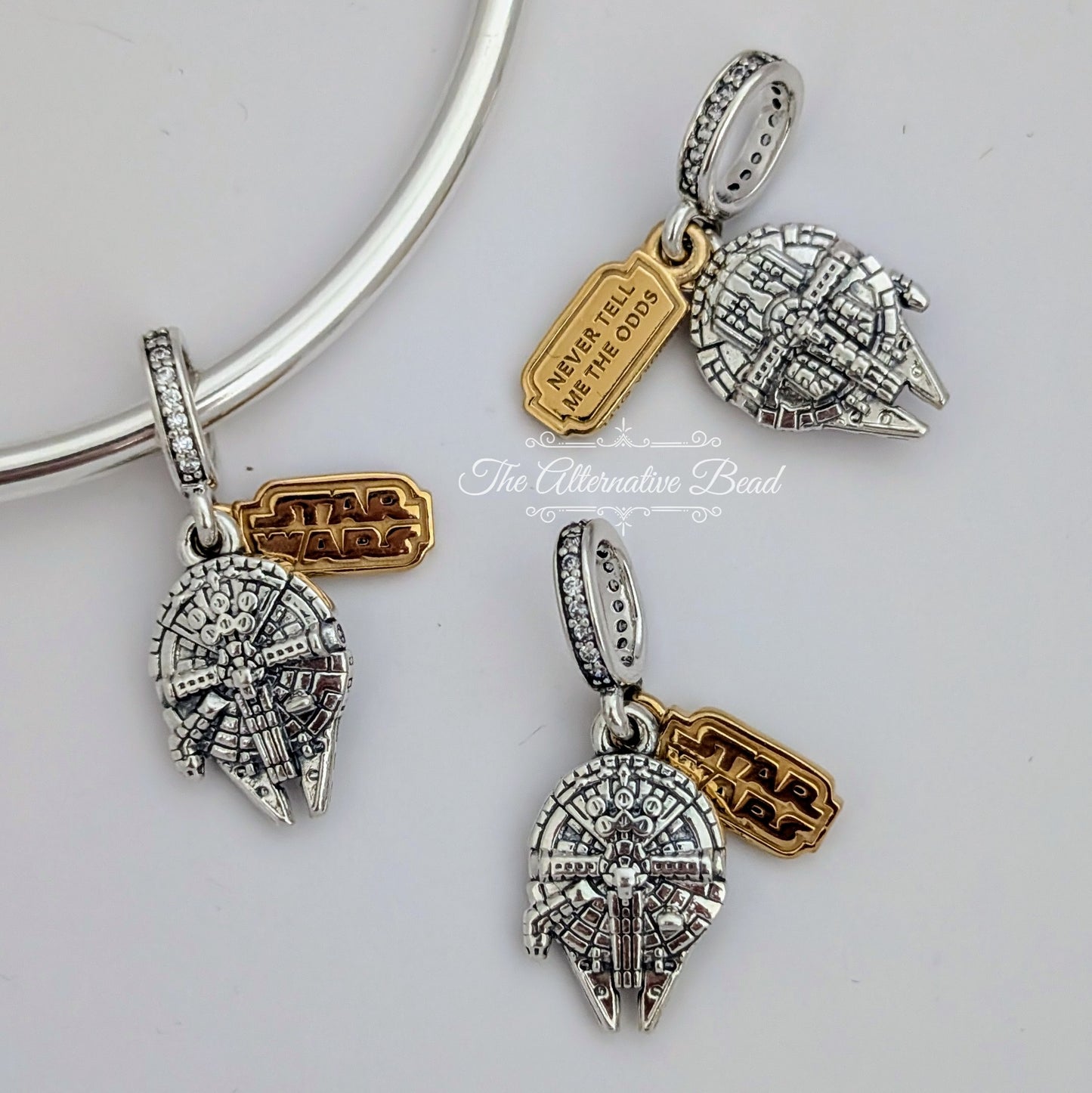 Star Wars x Pandora Millenium Falcon Dangle gold; silver sterling-silver; gold Dangle by The Alternative Bead. Your official Star Wars x Pandora Retailer from Germany