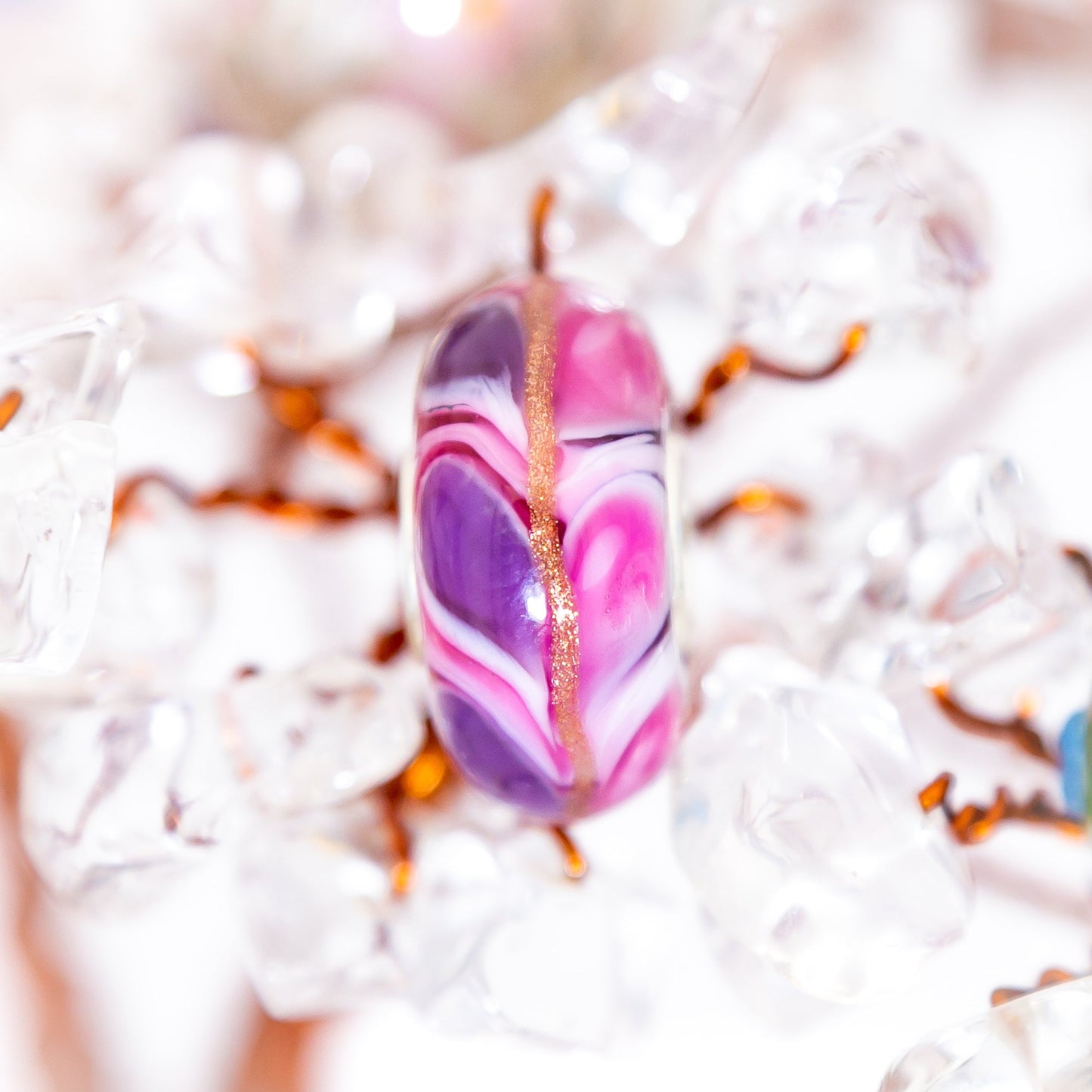 Elfbeads Peacock Flames glass Bead by The Alternative Bead. Your official Elfbeads Retailer from Germany