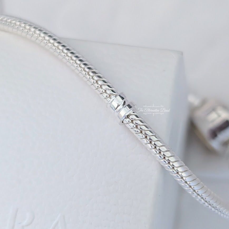 Pandora Paris Olympics 2024 Bicolor Bracelet silver; gold sterling-silver Bracelet by The Alternative Bead. Your official Pandora Retailer from Germany