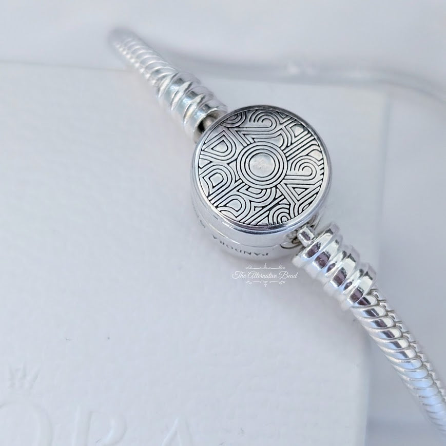 Pandora Paris Olympics 2024 Bicolor Bracelet silver; gold sterling-silver Bracelet by The Alternative Bead. Your official Pandora Retailer from Germany