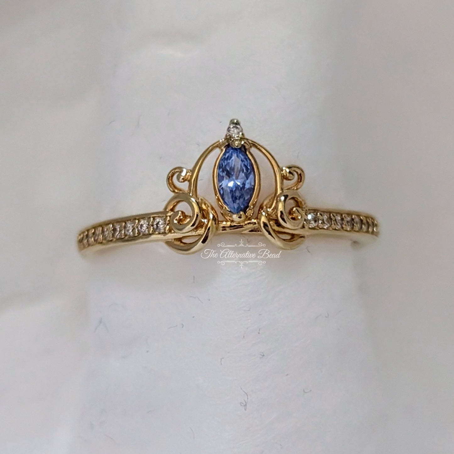 Disney x Pandora Cinderella Golden Coach Ring gold; blue sterling-silver Ring by The Alternative Bead. Your official Disney x Pandora Retailer from Germany
