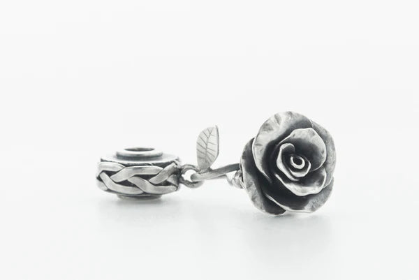 VIP-CHARMS Charm Bead Incredible Rose (ME035) silver sterling-silver Dangle by The Alternative Bead. Your Official VIP-CHARMS Retailer from Germany