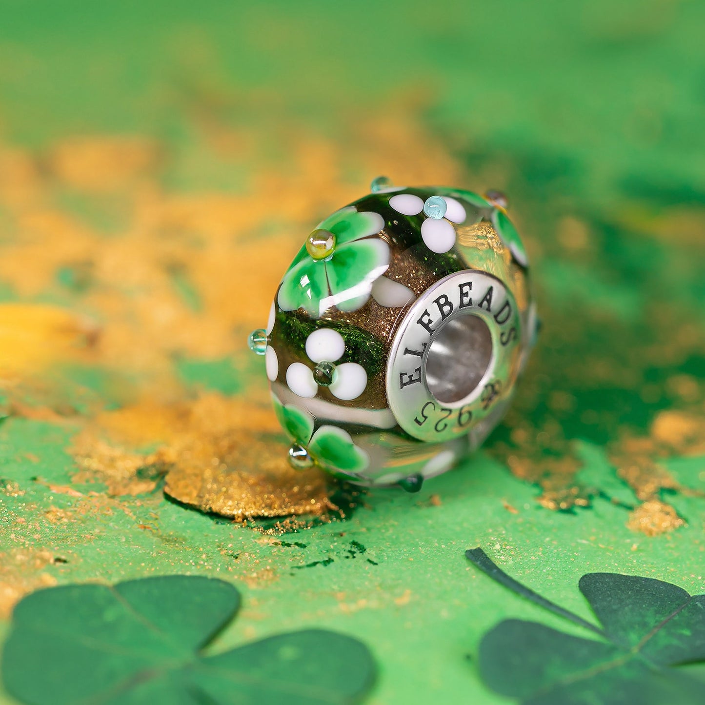 Elfbeads Clover Blossom glass Bead by The Alternative Bead. Your official Elfbeads Retailer from Germany