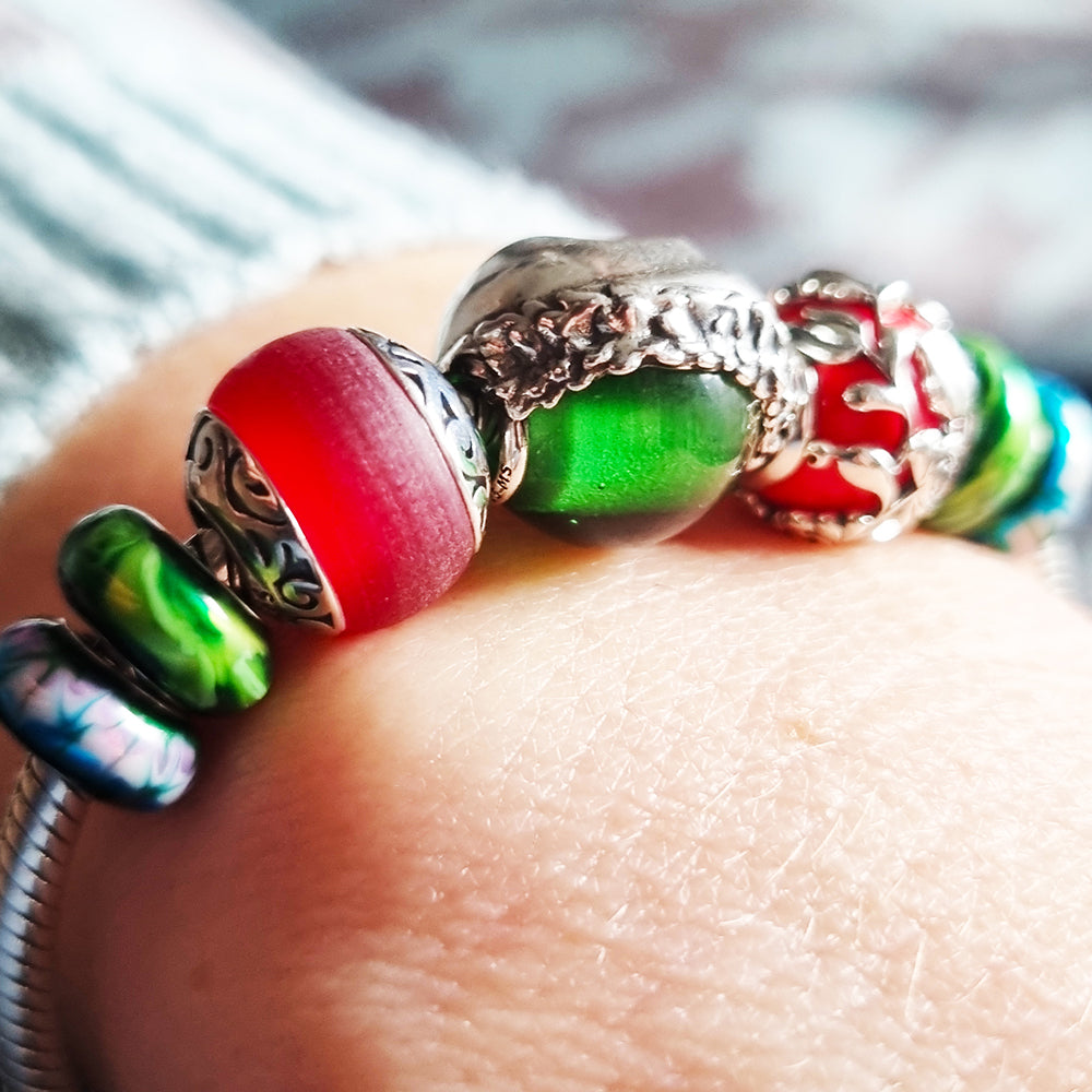 Aurora Charm Santas Hat Glass Bead silver; green sterling-silver; enamel; glass Bead by The Alternative Bead. Your official Aurora Charm Retailer from Germany