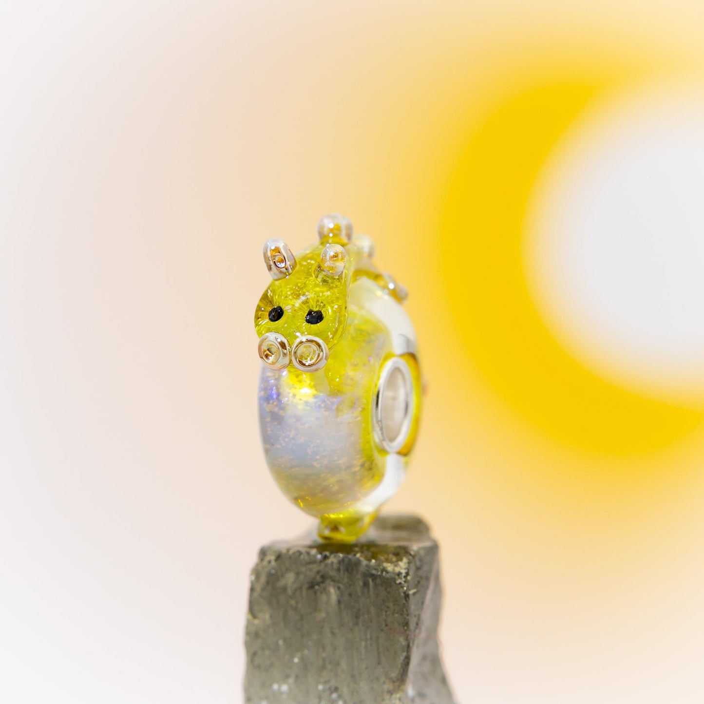 Elfbeads Sunny Dragon (G211246) glass Bead - The Alternative Bead official German Retailer. Buy 4 get 5 - free DHL Shipping for all orders above 150 ?