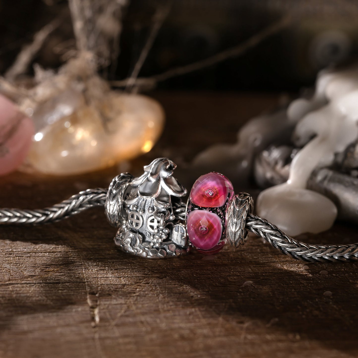 Elfbeads Witch Magic Lotus - Magenta Fractal glass Bead by The Alternative Bead. Your official Elfbeads Retailer from Germany