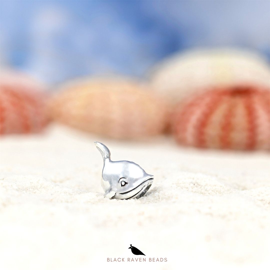 Black Raven Beads Solitude Whale silver sterling-silver Charm by The Alternative Bead. Your official Black Raven Beads Retailer from Germany