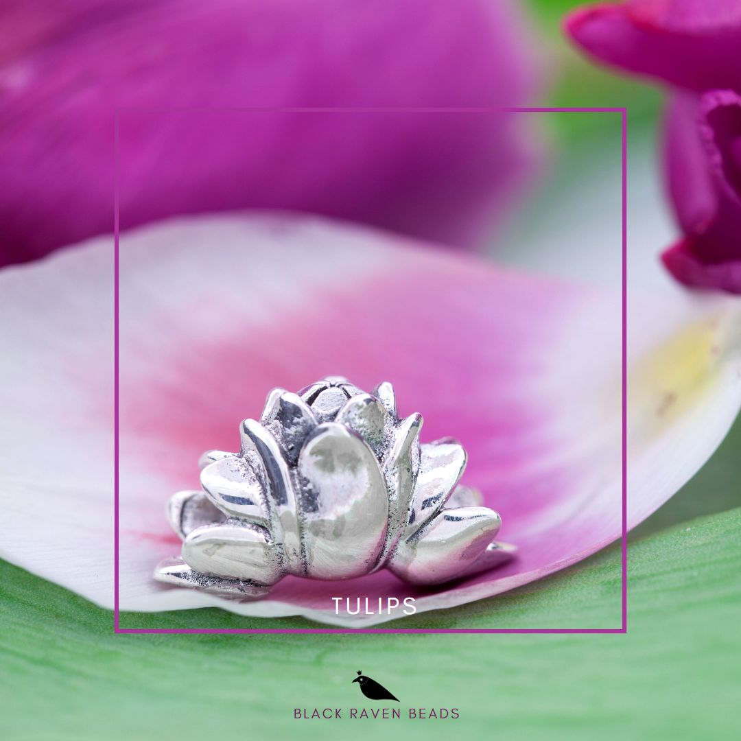 Black Raven Beads Tulips silver sterling-silver Charm by The Alternative Bead. Your official Black Raven Beads Retailer from Germany