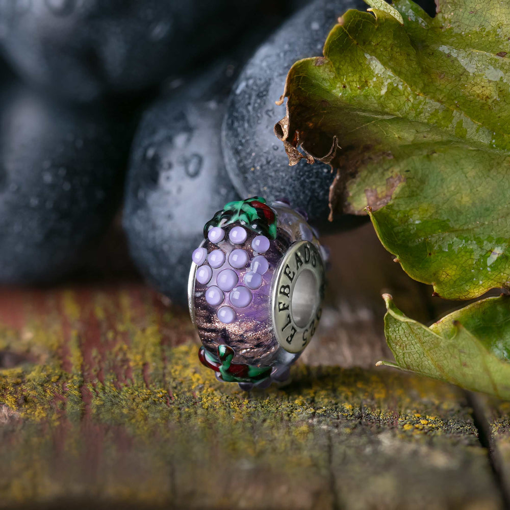 Elfbeads Royal Grapes Golddust (G230915) glass Bead - The Alternative Bead official German Retailer. Buy 4 get 5 - free DHL Shipping for all orders above 150 ?