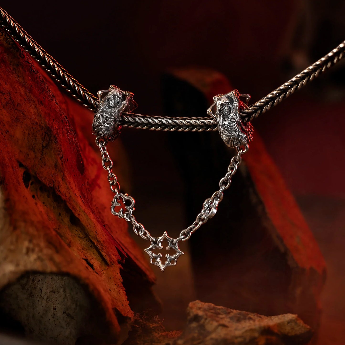 Elfbeads Cathedral of Shadows sterling-silver Safety Chain by The Alternative Bead. Your official Elfbeads Retailer from Germany