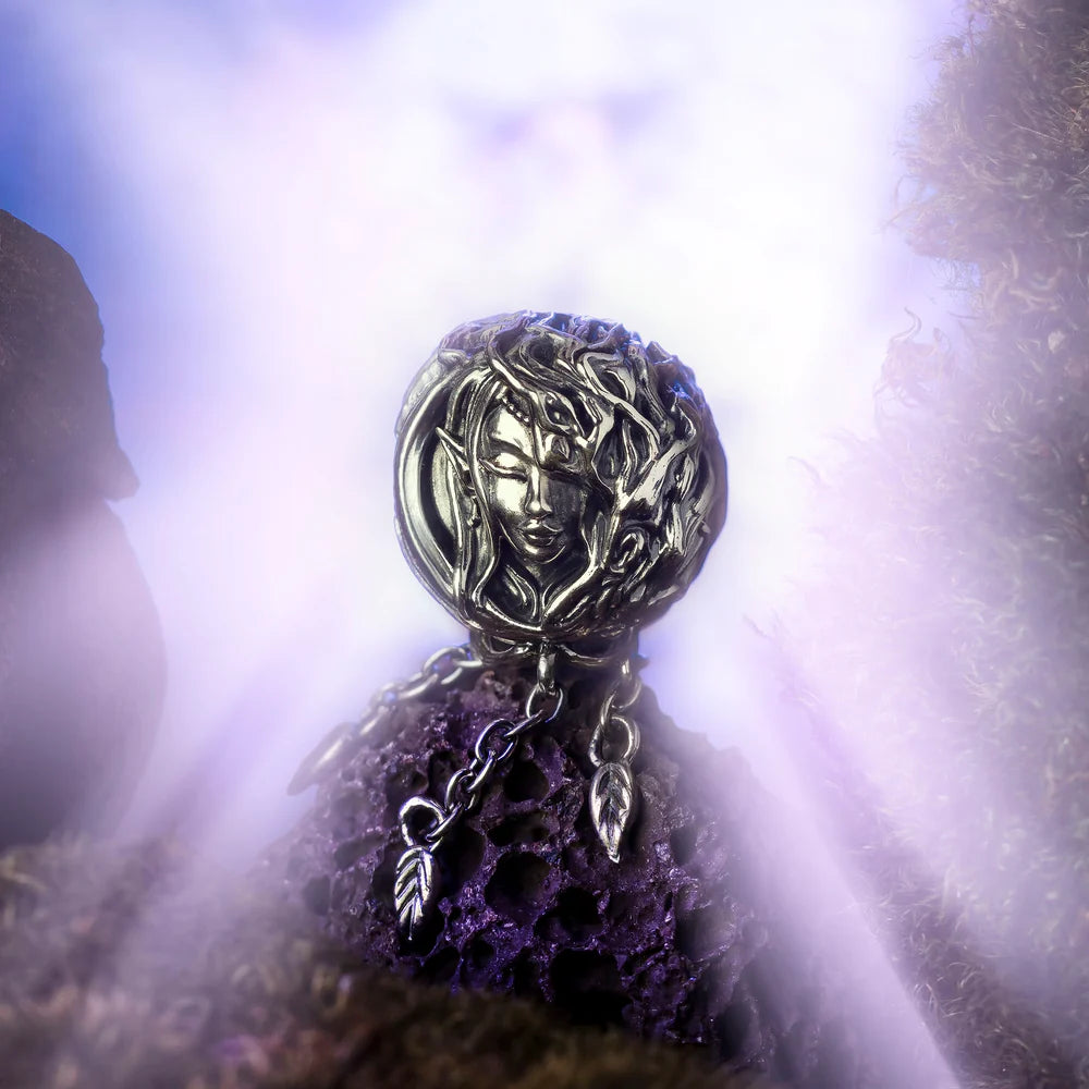 Elfbeads Light Prevails (S2403M01) silver sterling-silver Charm - The Alternative Bead official German Retailer. Buy 4 get 5 - free DHL Shipping for all orders above 150€