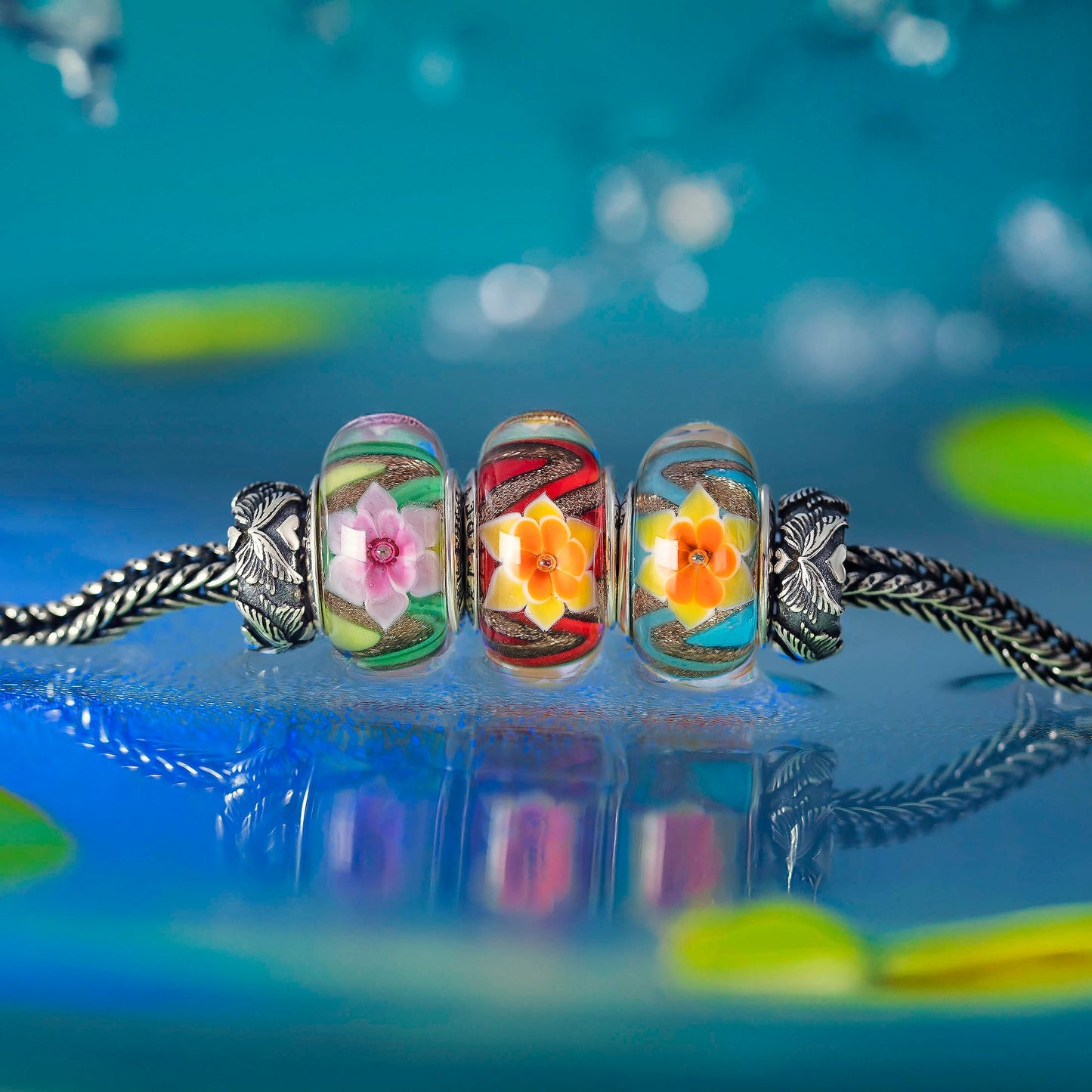 Elfbeads Heavenly Lotus Dream silver glass Bead by The Alternative Bead. Your official Elfbeads Retailer from Germany