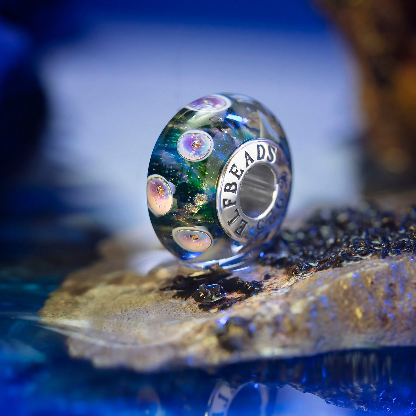 Elfbeads Water Garden Universe blue; green glass Bead by The Alternative Bead. Your official Elfbeads Retailer from Germany