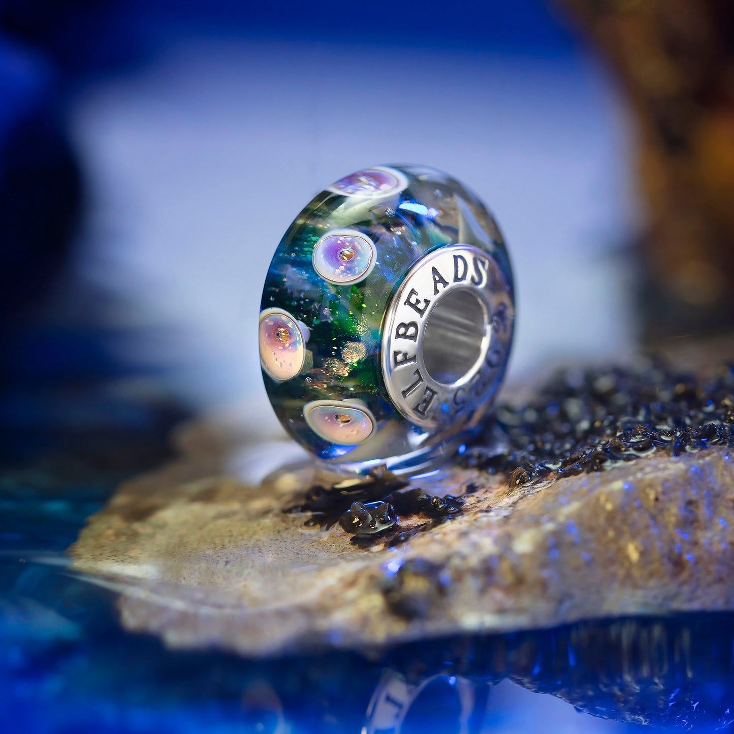Elfbeads Water Garden Universe blue; green glass Bead by The Alternative Bead. Your official Elfbeads Retailer from Germany