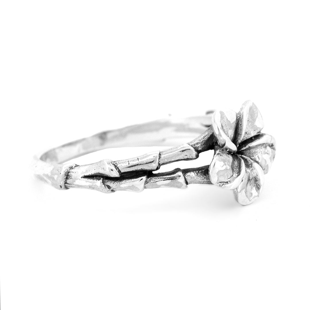 Silver Black Raven Beads Ring Frangipani Ring by The Alternative Bead