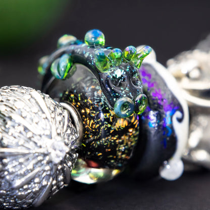 Elfbeads Galaxy Dragon glass Charm - The Alternative Bead official German Retailer. Buy 4 get 5 - free DHL Shipping for all orders above 150€