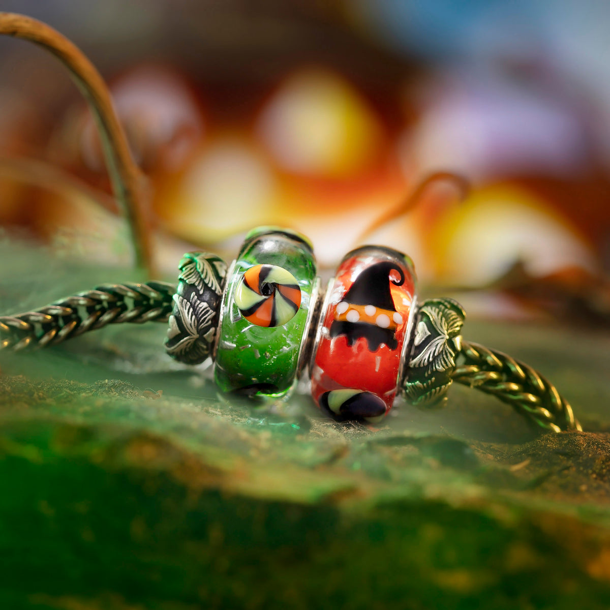 Elfbeads Poison Apple Spell green glass Bead by The Alternative Bead. Your official Elfbeads Retailer from Germany