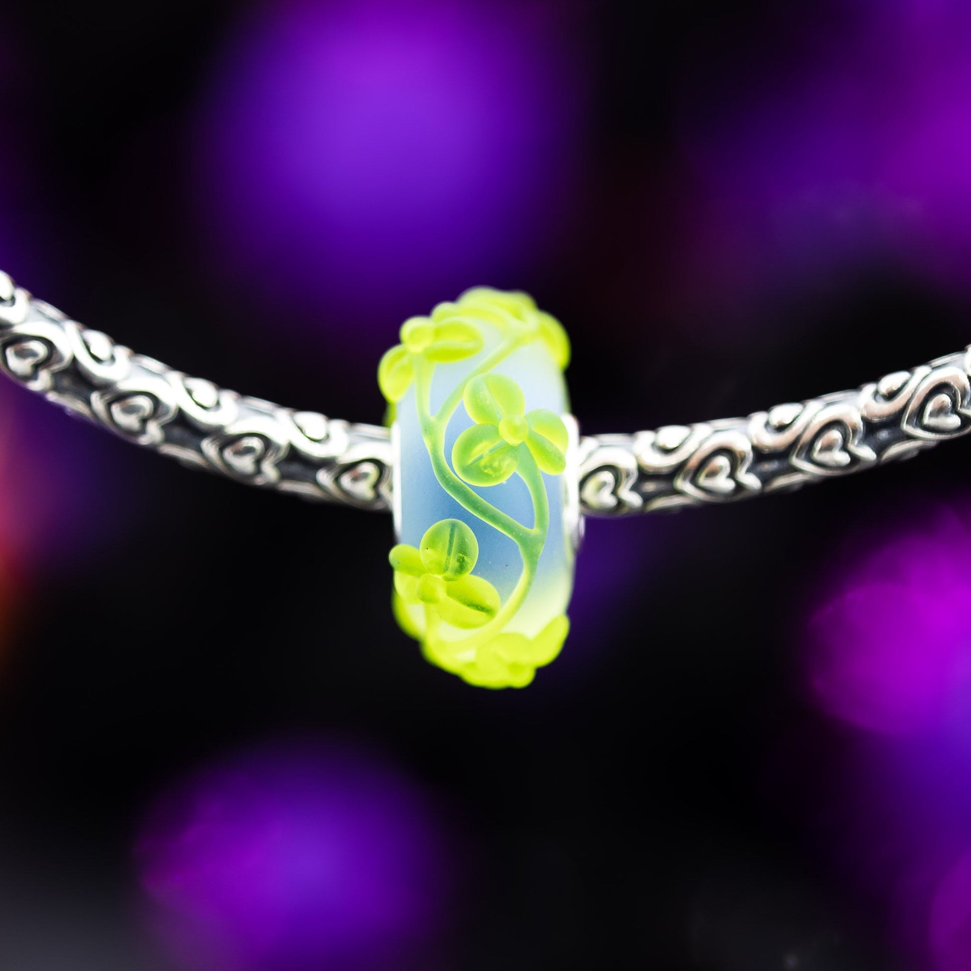  Elfbeads Fresh Green Flowertwig Frost Charm by The Alternative Bead 