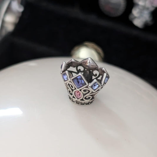 Crown Chamilia