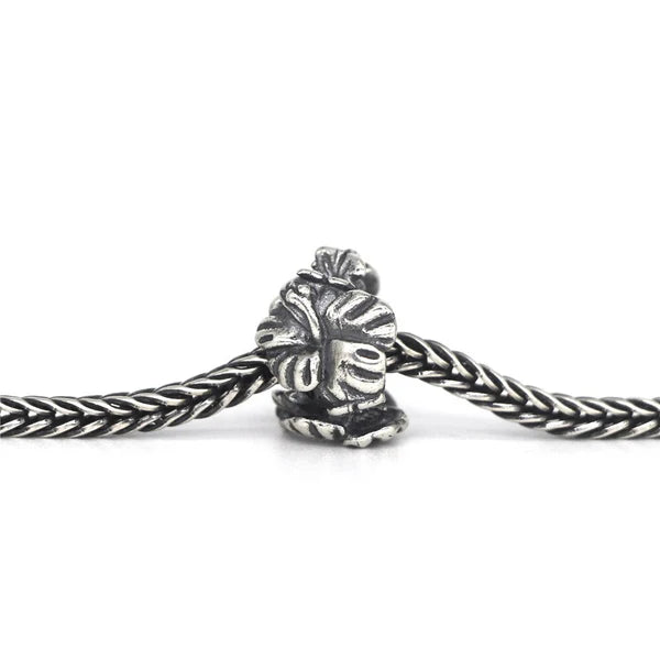 VIP-CHARMS Hibiscus Flower Stopper Charm silver sterling-silver Stopper by The Alternative Bead. Your official VIP-CHARMS Retailer from Germany