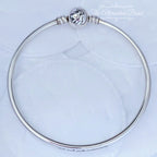 Disney x Pandora Disney Simba silver bangle with golden coloured cubic zirconia (598047CCZ) silver and gold sterling-silver Bangle by The Alternative Bead. Your Jewelry Retailer from Germany