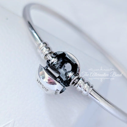 Pandora Moments Sparkling Snowflake Clasp Bangle silver sterling-silver Bangle by The Alternative Bead. Your official Pandora Retailer from Germany