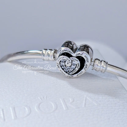 Moments Entwined Infinite Hearts Clasp Bangle