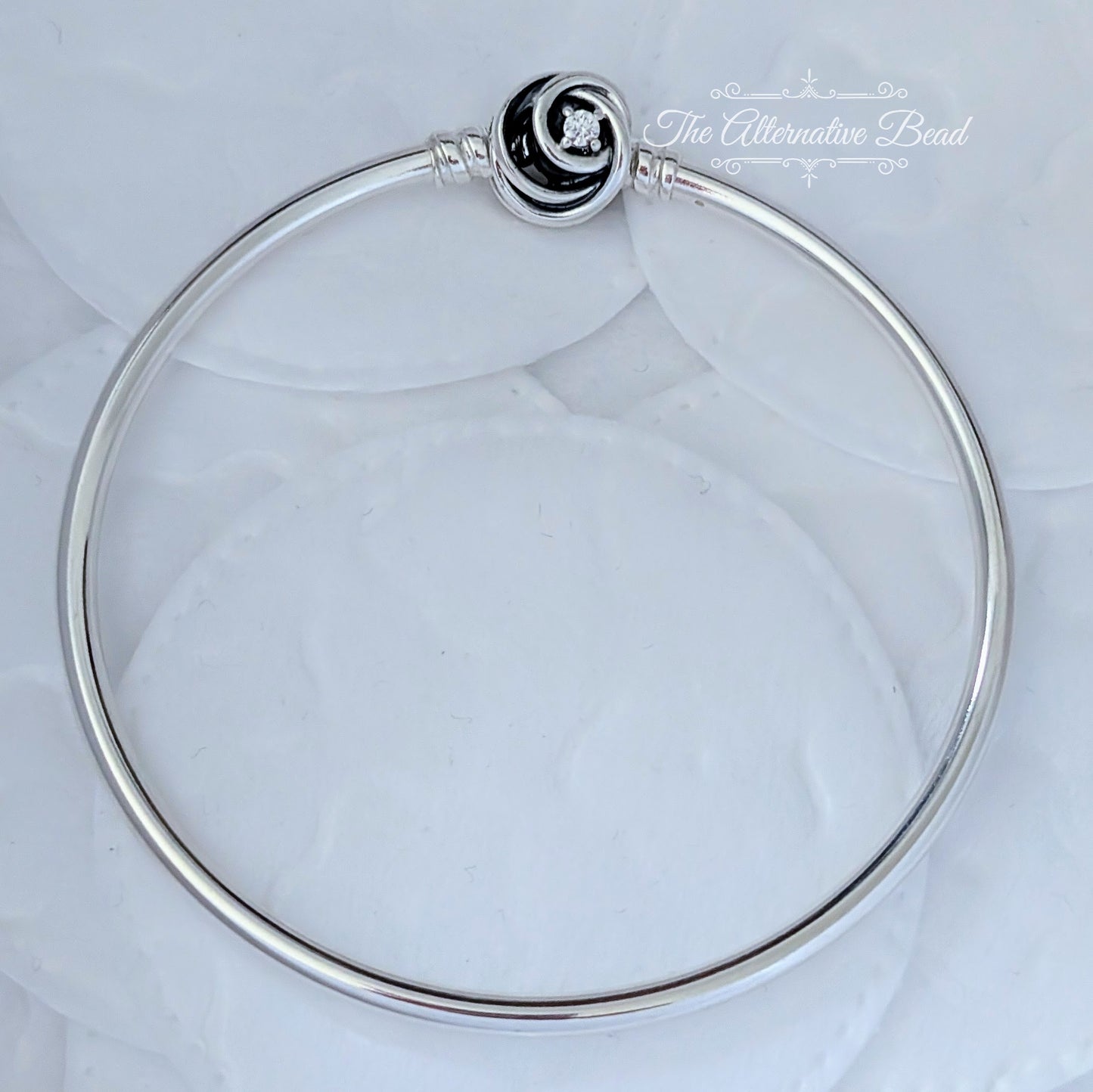 Pandora Moments Encircled Clasp Bangle silver sterling-silver Bangle by The Alternative Bead. Your official Pandora Retailer from Germany